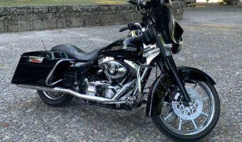 Harley Davidson Street Glide completo