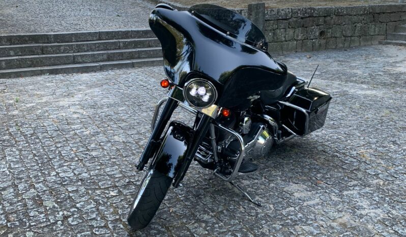 Harley Davidson Street Glide completo